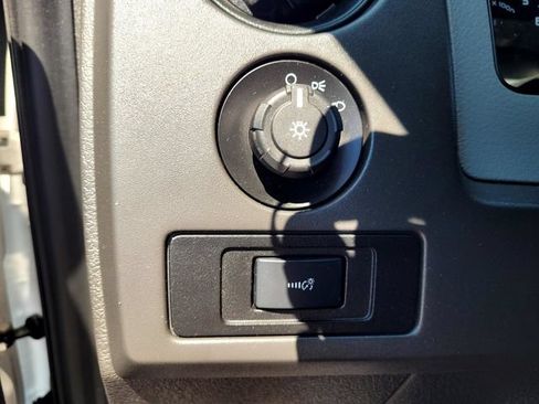 Used 2014 Ford F150 XL w/ Equipment Group 101A Mid RWD image 15