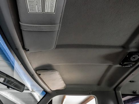 Used 1996 Ford Bronco XLT AWD/4WD image 26