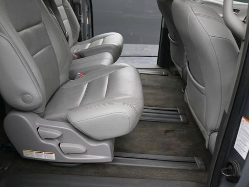 Used 2018 Toyota Sienna XLE FWD image 24
