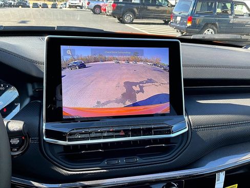 New 2026 Jeep Compass Latitude image 20