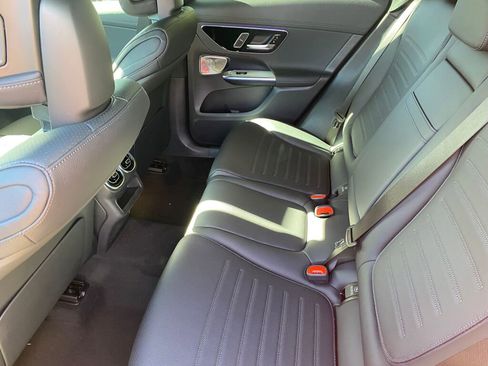 New 2025 Mercedes-Benz GLC 300 4MATIC image 12