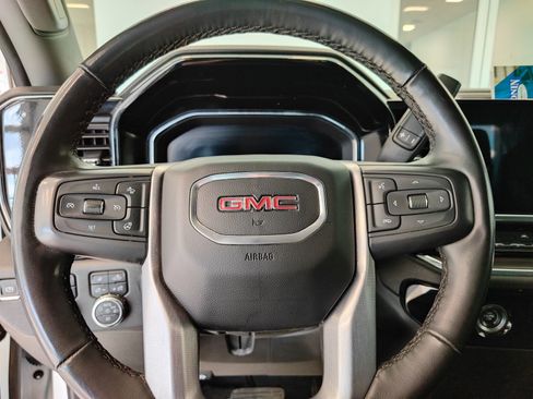 Used 2024 GMC Sierra 1500 SLT AWD/4WD image 20