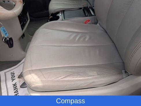 Used 2011 Toyota Sienna XLE w/ Entertainment Pkg FWD image 21