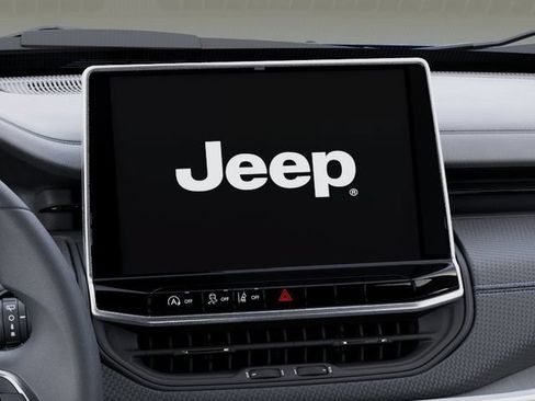 New 2026 Jeep Compass Latitude AWD/4WD image 18