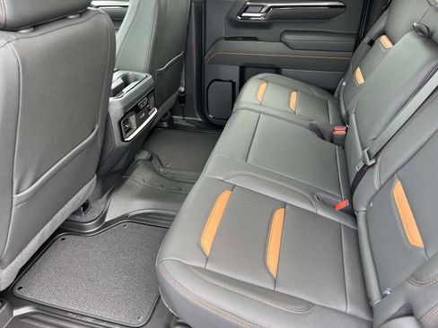 New 2026 GMC Sierra 1500 AT4 w/ AT4 Premium Package AWD/4WD image 20