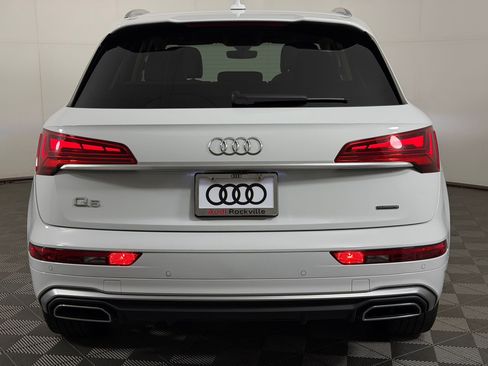 Used 2023 Audi Q5 2.0T Premium w/ Convenience Package AWD/4WD image 10