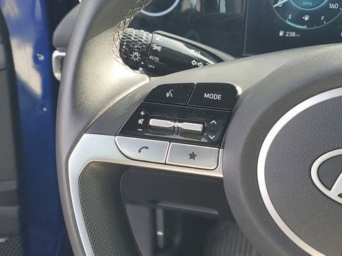 Used 2025 Hyundai Elantra Limited image 27