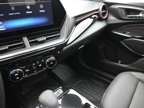 New 2026 Chevrolet Trax RS w/ Sunroof Package image 28