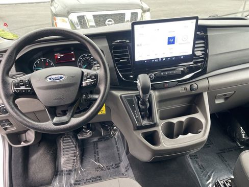 Used 2023 Ford Transit 350 XLT RWD image 11