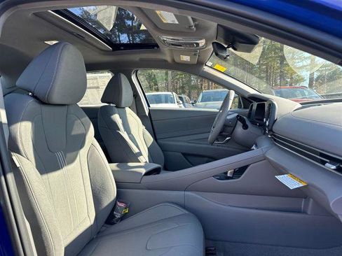 New 2026 Hyundai Elantra SEL Sport image 12