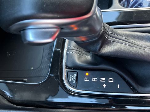 Used 2023 Kia Telluride EX image 28