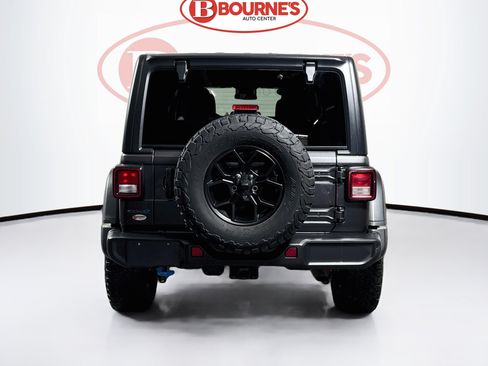Used 2024 Jeep Wrangler Unlimited AWD/4WD image 8