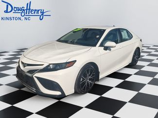 Used 2024 Toyota Camry SE video 1