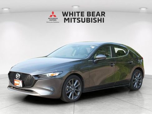 Used 2023 MAZDA MAZDA3 s FWD image 2
