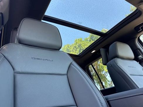 New 2026 GMC Yukon XL Denali AWD/4WD image 21