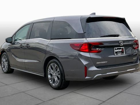 Used 2025 Honda Odyssey Touring image 12
