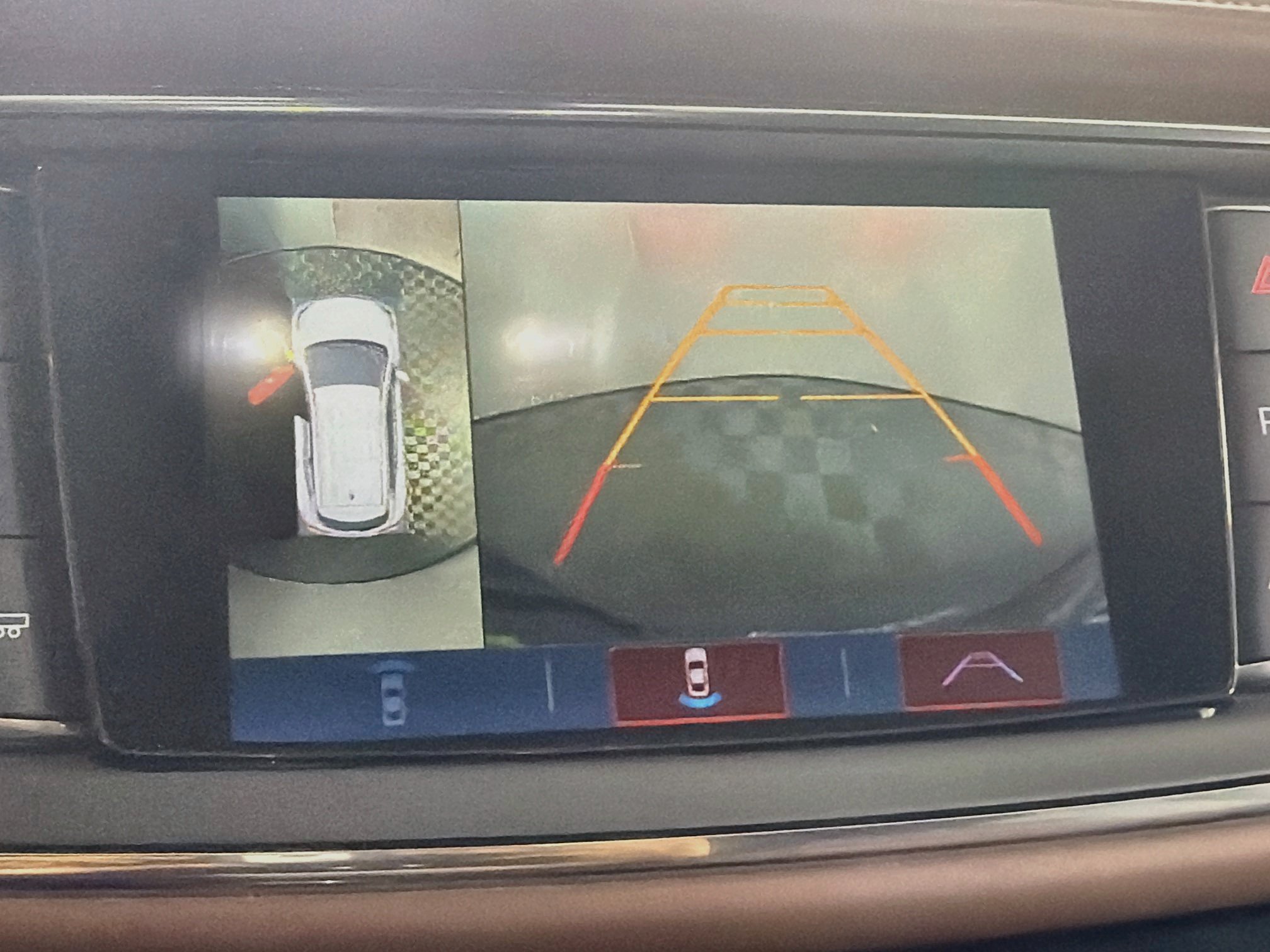 Used 2018 Buick Enclave Avenir w/ Avenir Technology Package FWD image 22