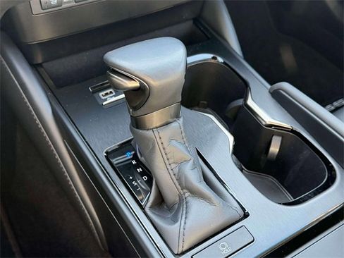 Certified 2024 Lexus ES 350 w/ Premium Package image 39