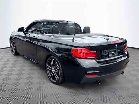 Used 2018 BMW M240i Convertible image 8