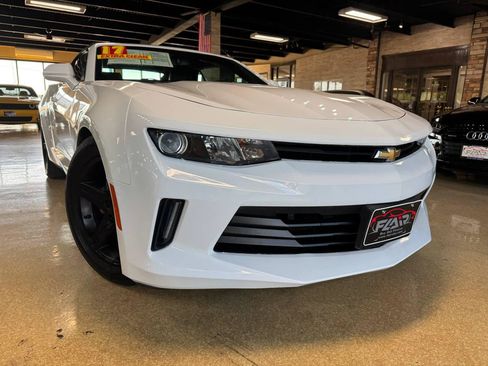 Used 2017 Chevrolet Camaro LT RWD image 1