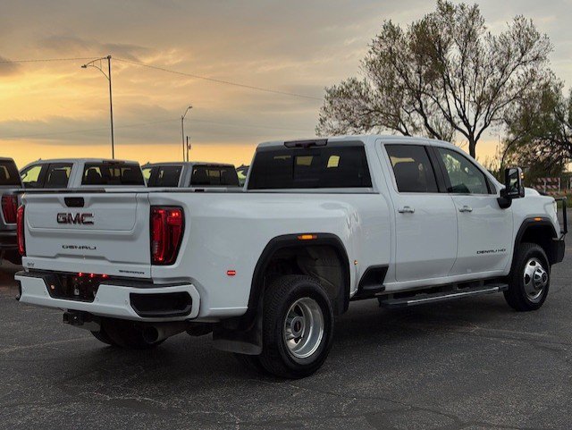 Used 2021 GMC Sierra 3500 Denali w/ Denali Ultimate Package AWD/4WD image 5