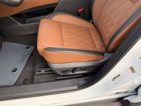 New 2026 Nissan Rogue Platinum AWD/4WD image 13