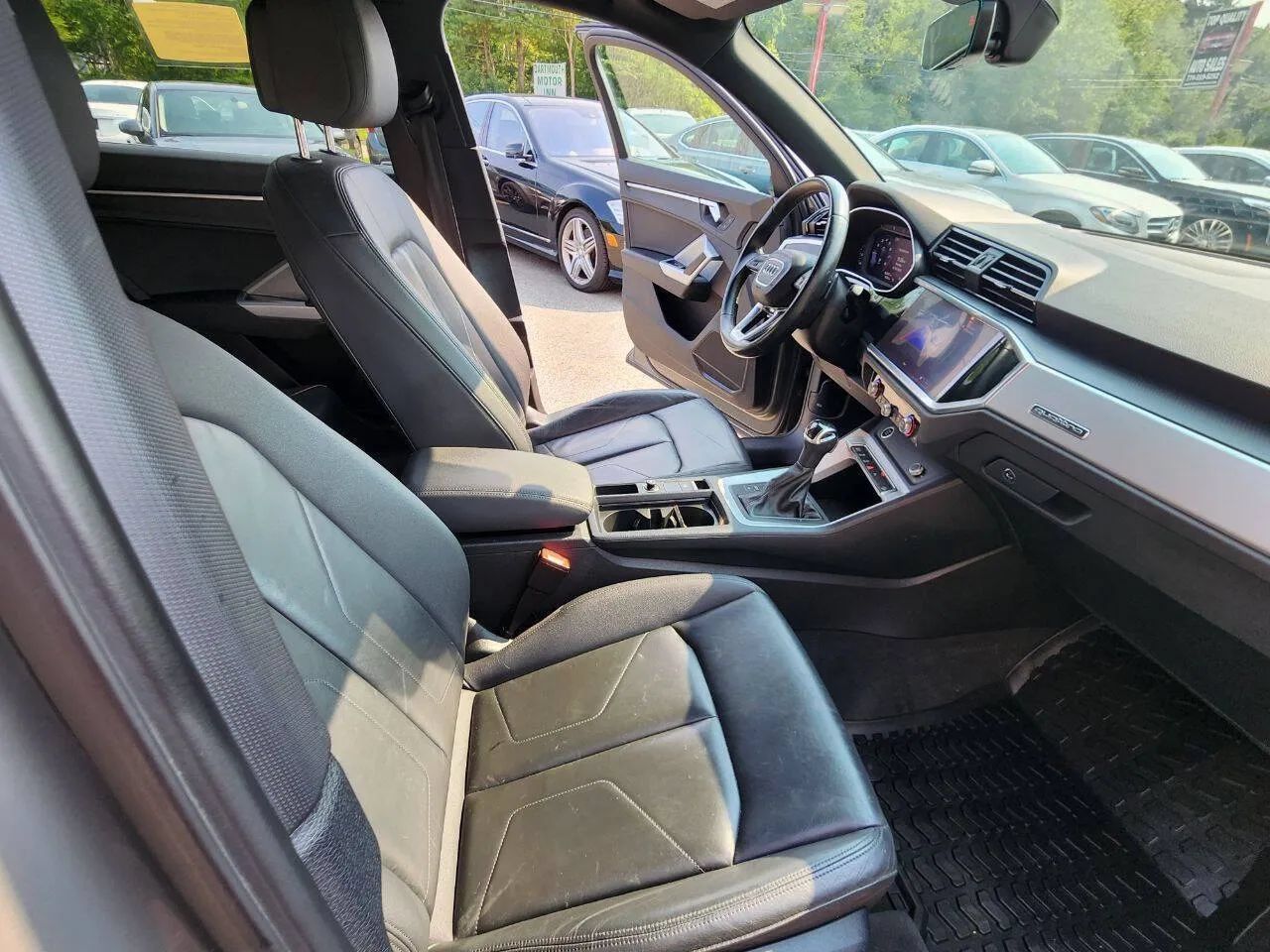 Used 2021 Audi Q3 2.0T Premium w/ Convenience Package AWD/4WD image 15