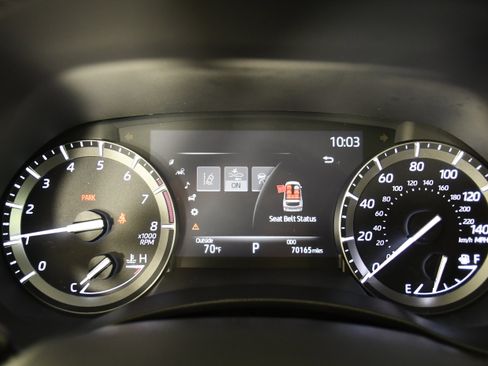 Used 2021 Toyota Highlander XLE image 18