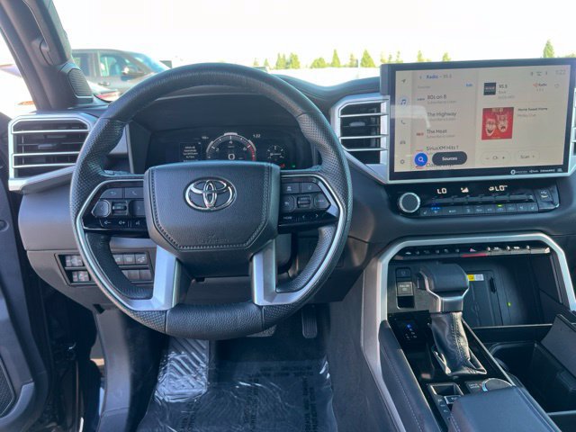 Used 2023 Toyota Tundra Platinum w/ Advanced Package AWD/4WD image 16