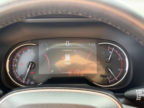 Used 2020 Toyota RAV4 Limited image 22