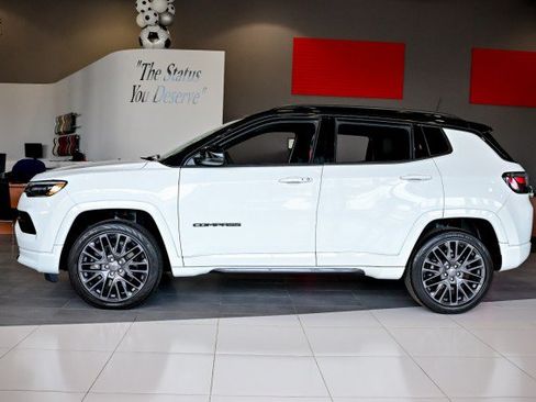 Used 2023 Jeep Compass High Altitude AWD/4WD image 8