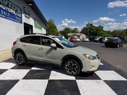 Used 2014 Subaru Crosstrek 2.0i Limited w/ Popular Package #2 image 5