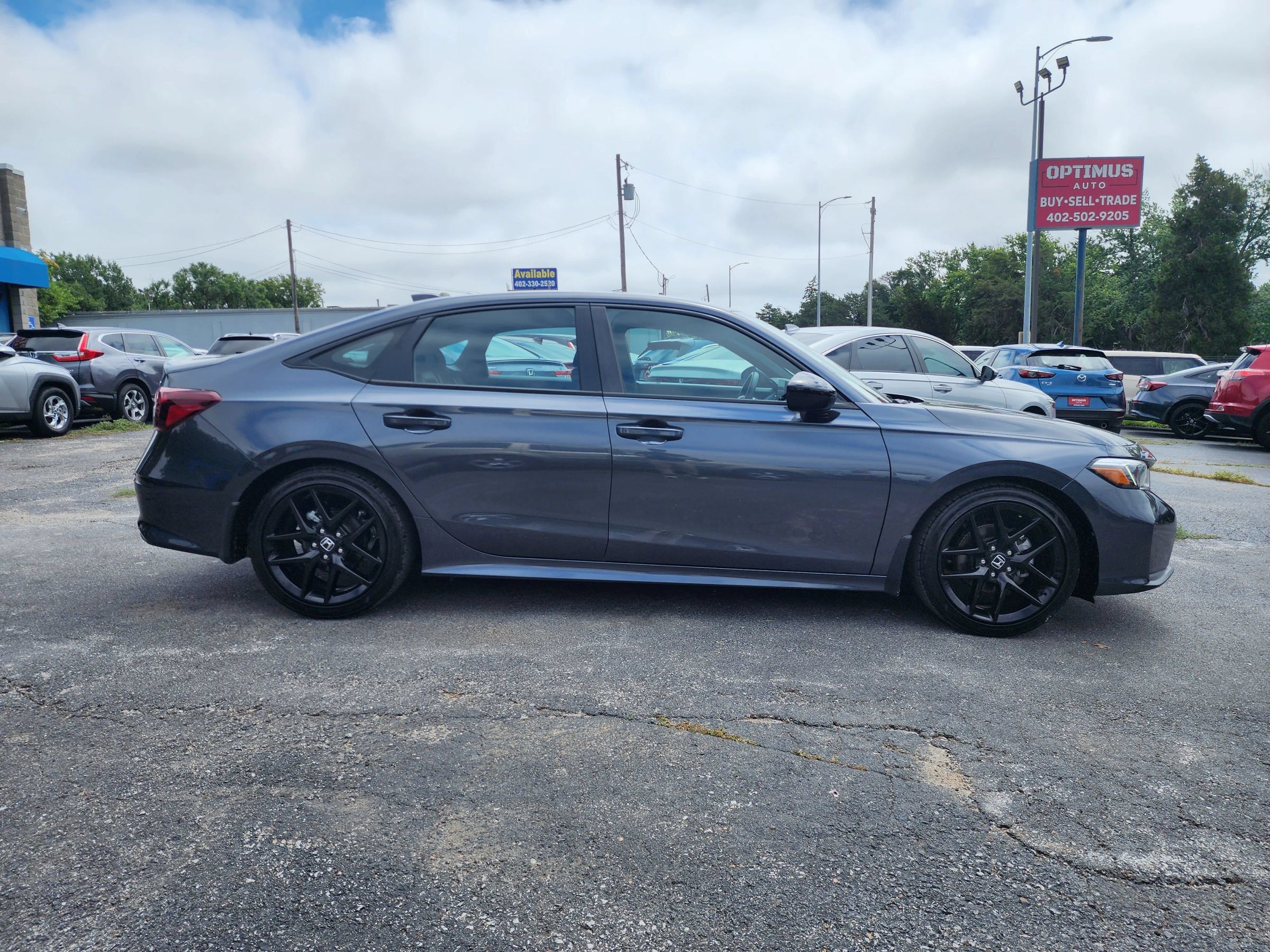 Used 2025 Honda Civic Sport image 8