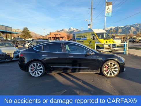 Used 2018 Tesla Model 3 image 2