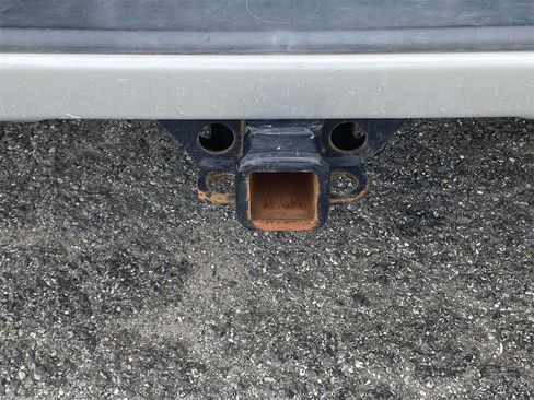 Used 2020 Chevrolet Silverado 1500 Custom w/ Custom Value Package image 10