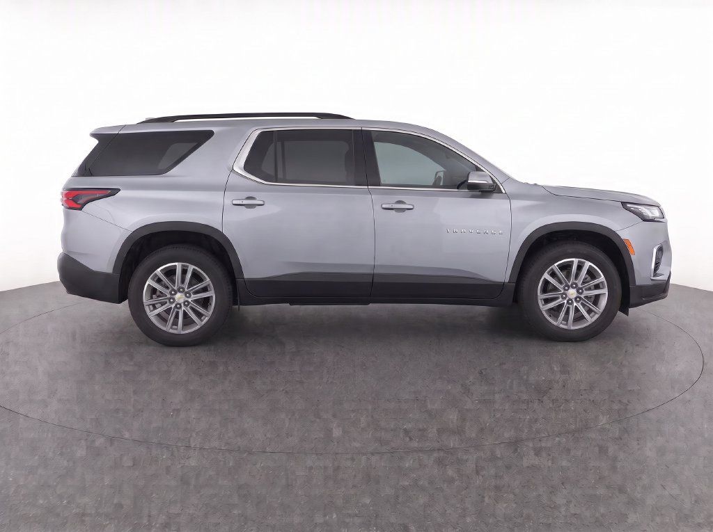 Used 2023 Chevrolet Traverse LT AWD/4WD image 10