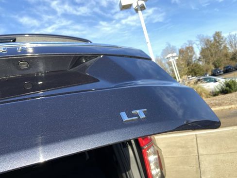 Used 2023 Chevrolet Suburban LT image 56