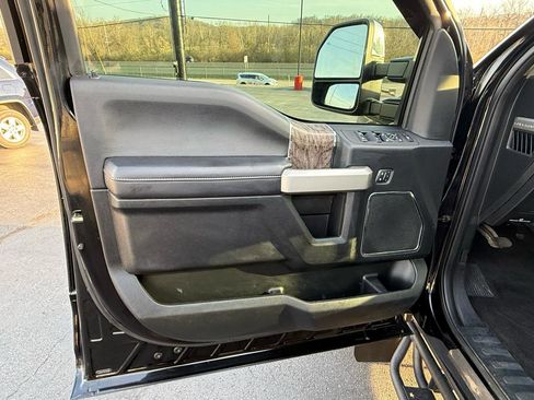 Used 2017 Ford F450 Lariat w/ Chrome Package image 13