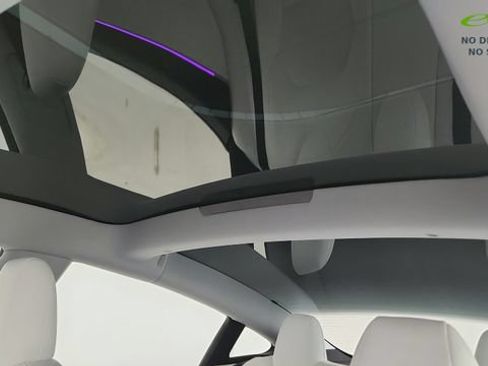 Used 2025 Tesla Model 3 Long Range RWD image 69