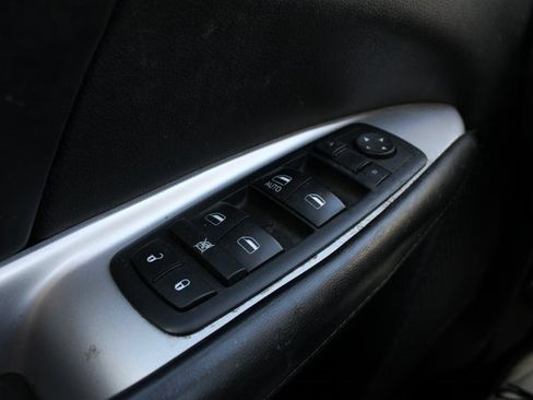 Used 2017 Dodge Journey SXT w/ Comfort/Convenience Group image 4