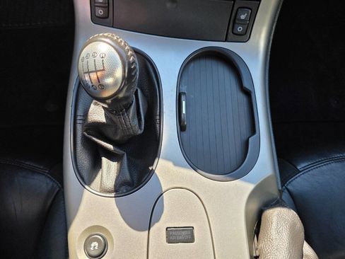 Used 2005 Chevrolet Corvette Coupe w/ Preferred Equipment Group RWD image 27