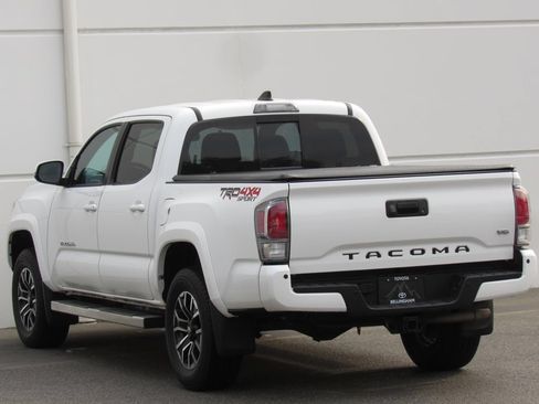 Certified 2020 Toyota Tacoma TRD Sport w/ TRD Premium Sport Package AWD/4WD image 5
