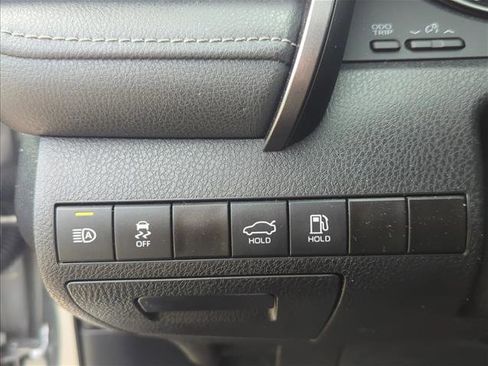 Certified 2022 Toyota Camry SE AWD/4WD image 9