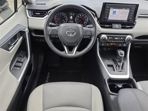 Certified 2020 Toyota RAV4 XLE Premium image 12