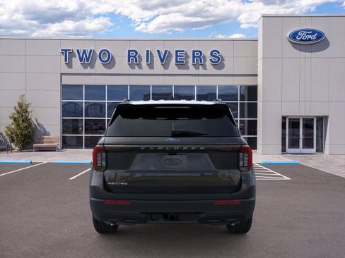 New 2026 Ford Explorer Active RWD image 5