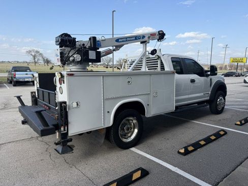 Used 2017 Ford F450 XL w/ Power Equipment Group image 3