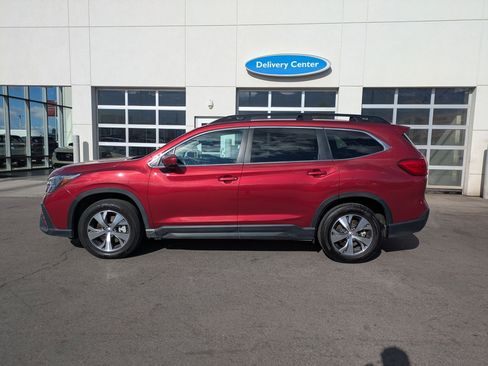 Used 2025 Subaru Ascent Premium AWD/4WD image 10