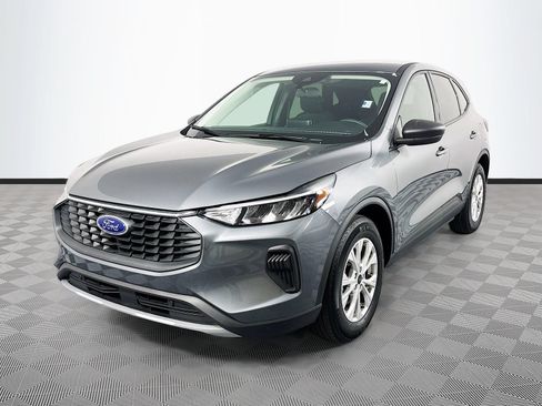 Certified 2025 Ford Escape Active FWD image 3