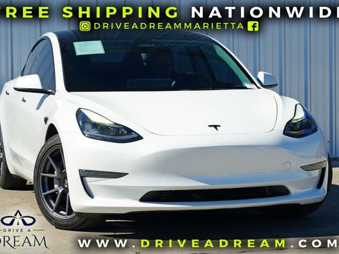 Used 2023 Tesla Model 3 Standard Range image 3