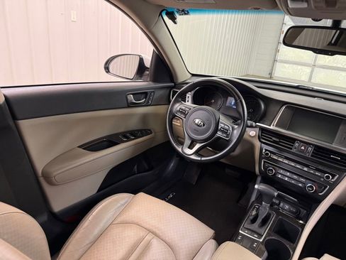 Used 2017 Kia Optima EX w/ Premium Package image 29